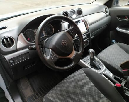 Серый Сузуки Витара, объемом двигателя 1.6 л и пробегом 89 тыс. км за 12000 $, фото 4 на Automoto.ua