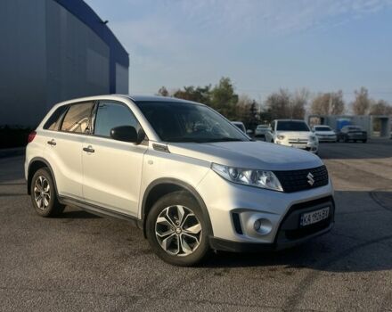 Серый Сузуки Витара, объемом двигателя 1.6 л и пробегом 200 тыс. км за 14000 $, фото 1 на Automoto.ua