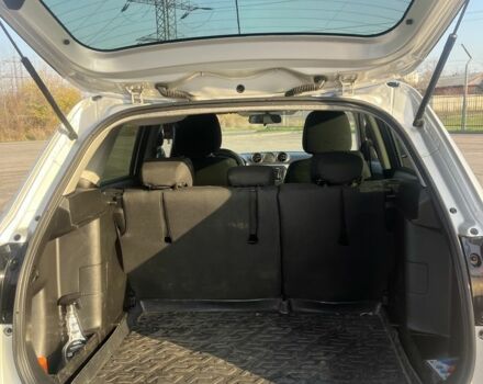 Серый Сузуки Витара, объемом двигателя 1.6 л и пробегом 200 тыс. км за 14000 $, фото 3 на Automoto.ua