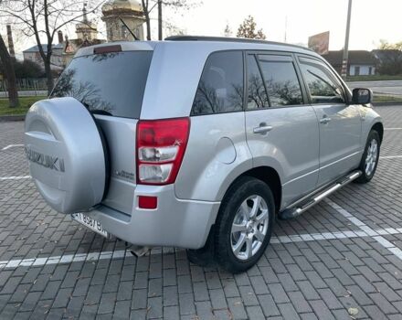 Серый Сузуки Витара, объемом двигателя 2 л и пробегом 230 тыс. км за 6350 $, фото 4 на Automoto.ua