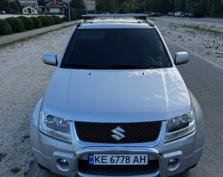 Сірий Сузукі Вітара, об'ємом двигуна 2 л та пробігом 181 тис. км за 8300 $, фото 2 на Automoto.ua