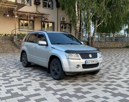 Серый Сузуки Витара, объемом двигателя 2 л и пробегом 222 тыс. км за 6150 $, фото 4 на Automoto.ua