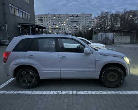 Сірий Сузукі Вітара, об'ємом двигуна 0 л та пробігом 250 тис. км за 3350 $, фото 2 на Automoto.ua