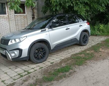 Серый Сузуки Витара, объемом двигателя 1.59 л и пробегом 169 тыс. км за 12000 $, фото 4 на Automoto.ua
