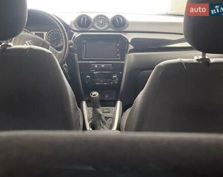 Серый Сузуки Витара, объемом двигателя 1.6 л и пробегом 172 тыс. км за 12400 $, фото 20 на Automoto.ua