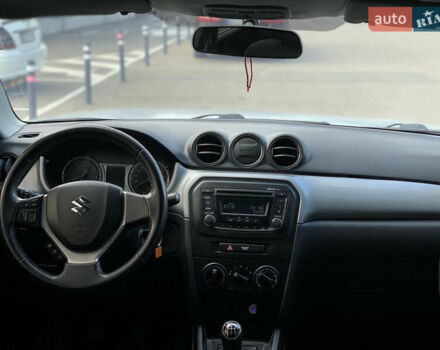 Серый Сузуки Витара, объемом двигателя 1.59 л и пробегом 147 тыс. км за 13500 $, фото 8 на Automoto.ua