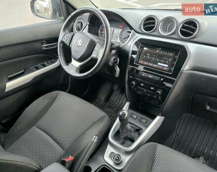 Сірий Сузукі Вітара, об'ємом двигуна 1.59 л та пробігом 111 тис. км за 8700 $, фото 25 на Automoto.ua