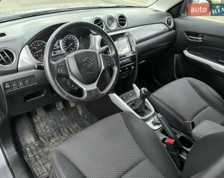 Сірий Сузукі Вітара, об'ємом двигуна 1.59 л та пробігом 111 тис. км за 8700 $, фото 14 на Automoto.ua
