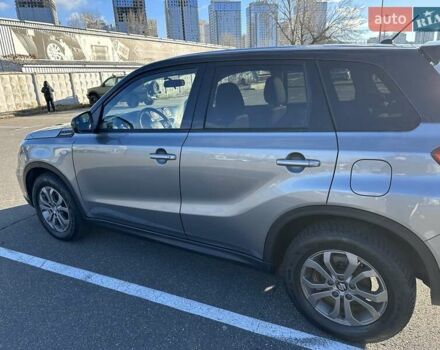 Серый Сузуки Витара, объемом двигателя 1.59 л и пробегом 158 тыс. км за 14800 $, фото 7 на Automoto.ua