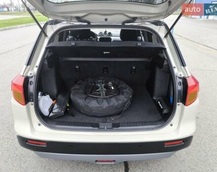 Серый Сузуки Витара, объемом двигателя 1.59 л и пробегом 130 тыс. км за 17500 $, фото 12 на Automoto.ua