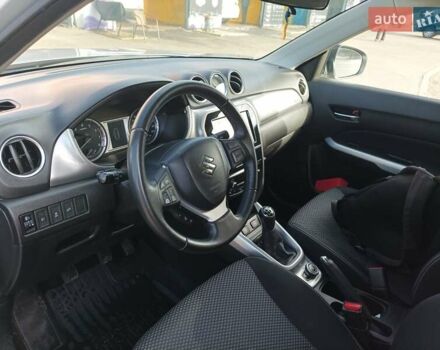 Сірий Сузукі Вітара, об'ємом двигуна 1.59 л та пробігом 138 тис. км за 12500 $, фото 4 на Automoto.ua
