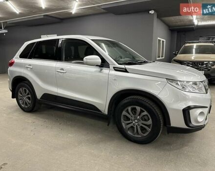 Серый Сузуки Витара, объемом двигателя 1.59 л и пробегом 134 тыс. км за 16500 $, фото 6 на Automoto.ua