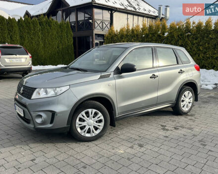 Серый Сузуки Витара, объемом двигателя 1.59 л и пробегом 86 тыс. км за 15400 $, фото 3 на Automoto.ua