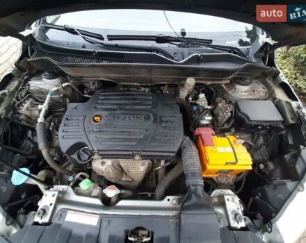 Сірий Сузукі Вітара, об'ємом двигуна 1.59 л та пробігом 124 тис. км за 13500 $, фото 5 на Automoto.ua
