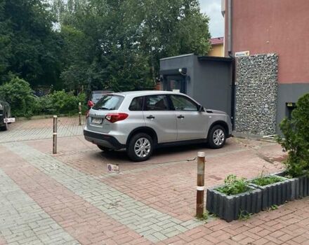 Серый Сузуки Витара, объемом двигателя 1.59 л и пробегом 44 тыс. км за 15000 $, фото 8 на Automoto.ua