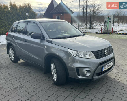 Серый Сузуки Витара, объемом двигателя 1.59 л и пробегом 86 тыс. км за 15400 $, фото 9 на Automoto.ua