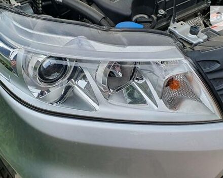 Серый Сузуки Витара, объемом двигателя 1.6 л и пробегом 70 тыс. км за 15000 $, фото 8 на Automoto.ua