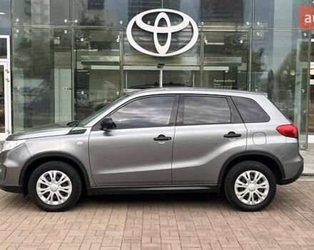 Серый Сузуки Витара, объемом двигателя 1.59 л и пробегом 143 тыс. км за 14308 $, фото 2 на Automoto.ua