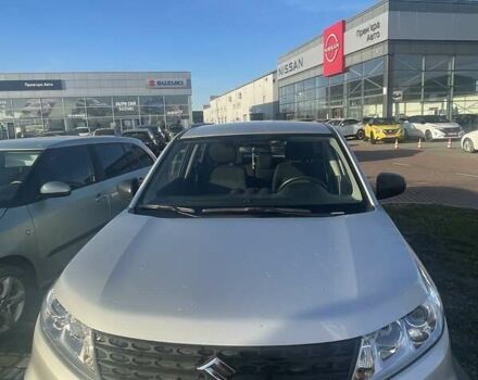 Серый Сузуки Витара, объемом двигателя 1.59 л и пробегом 94 тыс. км за 15000 $, фото 3 на Automoto.ua