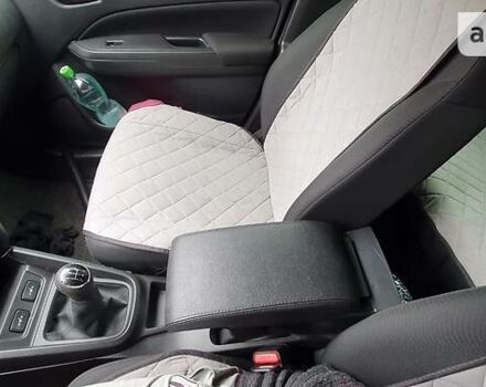 Серый Сузуки Витара, объемом двигателя 1.6 л и пробегом 70 тыс. км за 15000 $, фото 3 на Automoto.ua