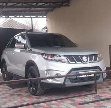 Серый Сузуки Витара, объемом двигателя 1.37 л и пробегом 90 тыс. км за 16100 $, фото 1 на Automoto.ua