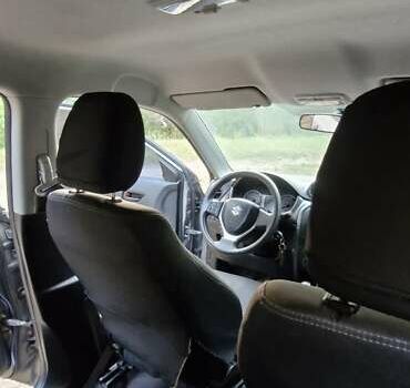 Серый Сузуки Витара, объемом двигателя 1 л и пробегом 150 тыс. км за 13000 $, фото 4 на Automoto.ua