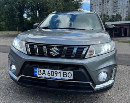 Серый Сузуки Витара, объемом двигателя 1 л и пробегом 88 тыс. км за 16100 $, фото 1 на Automoto.ua