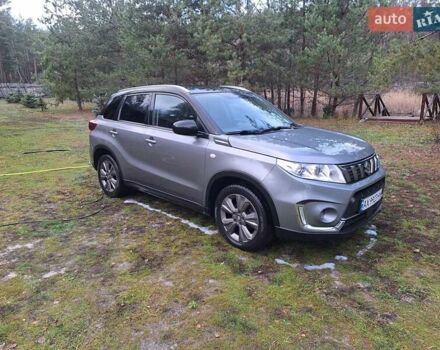 Сірий Сузукі Вітара, об'ємом двигуна 1 л та пробігом 88 тис. км за 17000 $, фото 3 на Automoto.ua