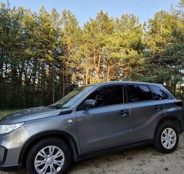 Серый Сузуки Витара, объемом двигателя 1 л и пробегом 150 тыс. км за 13000 $, фото 9 на Automoto.ua