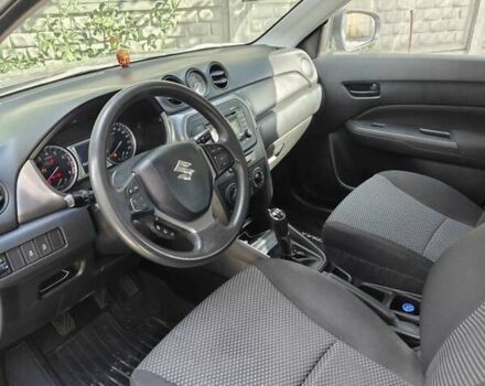 Серый Сузуки Витара, объемом двигателя 1 л и пробегом 73 тыс. км за 12500 $, фото 3 на Automoto.ua