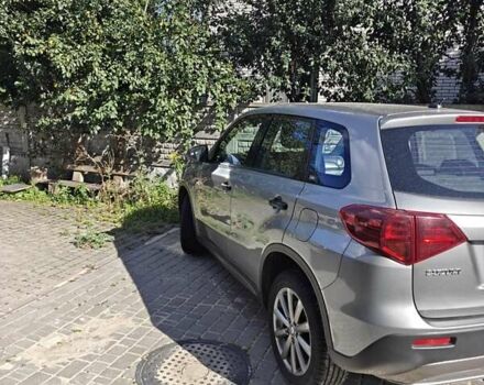 Серый Сузуки Витара, объемом двигателя 1 л и пробегом 73 тыс. км за 12500 $, фото 1 на Automoto.ua