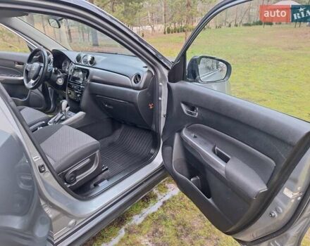 Сірий Сузукі Вітара, об'ємом двигуна 1 л та пробігом 88 тис. км за 17000 $, фото 14 на Automoto.ua