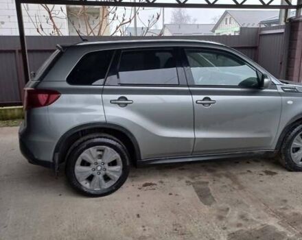 Серый Сузуки Витара, объемом двигателя 1.37 л и пробегом 60 тыс. км за 13700 $, фото 3 на Automoto.ua
