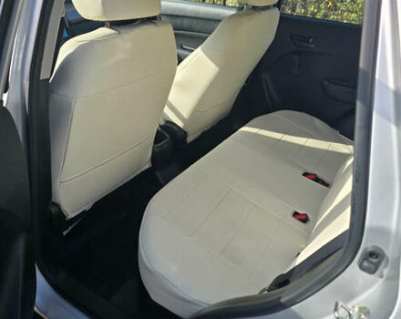 Серый Сузуки Витара, объемом двигателя 1.59 л и пробегом 55 тыс. км за 17800 $, фото 5 на Automoto.ua