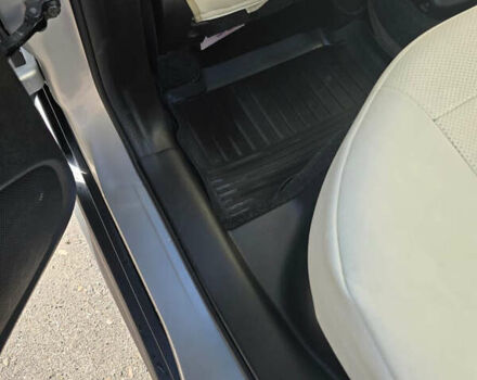 Серый Сузуки Витара, объемом двигателя 1.59 л и пробегом 55 тыс. км за 17800 $, фото 4 на Automoto.ua