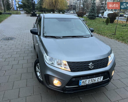 Сірий Сузукі Вітара, об'ємом двигуна 1.59 л та пробігом 11 тис. км за 19900 $, фото 2 на Automoto.ua