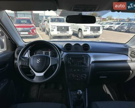 Серый Сузуки Витара, объемом двигателя 1.59 л и пробегом 78 тыс. км за 16300 $, фото 16 на Automoto.ua