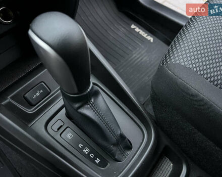 Серый Сузуки Витара, объемом двигателя 1.59 л и пробегом 11 тыс. км за 20400 $, фото 41 на Automoto.ua