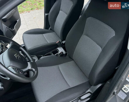 Сірий Сузукі Вітара, об'ємом двигуна 1.59 л та пробігом 11 тис. км за 19900 $, фото 25 на Automoto.ua