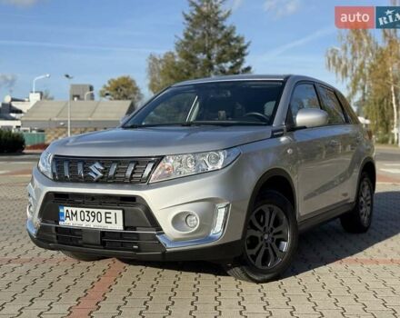 Серый Сузуки Витара, объемом двигателя 1.59 л и пробегом 39 тыс. км за 19900 $, фото 3 на Automoto.ua