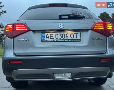 Сірий Сузукі Вітара, об'ємом двигуна 1.59 л та пробігом 11 тис. км за 19900 $, фото 12 на Automoto.ua
