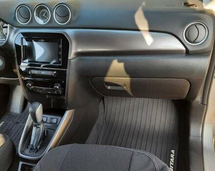 Сірий Сузукі Вітара, об'ємом двигуна 1.59 л та пробігом 35 тис. км за 19500 $, фото 16 на Automoto.ua