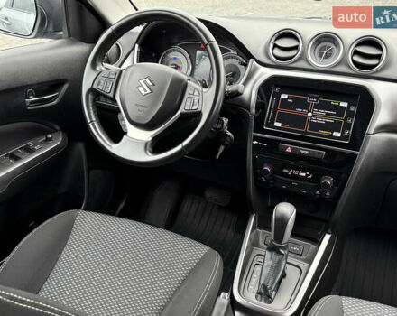 Сірий Сузукі Вітара, об'ємом двигуна 1.59 л та пробігом 35 тис. км за 19500 $, фото 26 на Automoto.ua