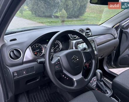 Сірий Сузукі Вітара, об'ємом двигуна 1.59 л та пробігом 11 тис. км за 19900 $, фото 23 на Automoto.ua