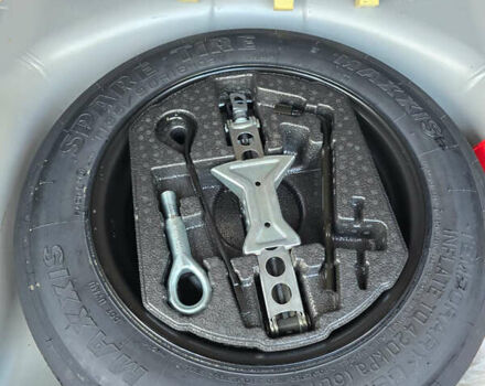 Серый Сузуки Витара, объемом двигателя 1.59 л и пробегом 55 тыс. км за 17800 $, фото 11 на Automoto.ua