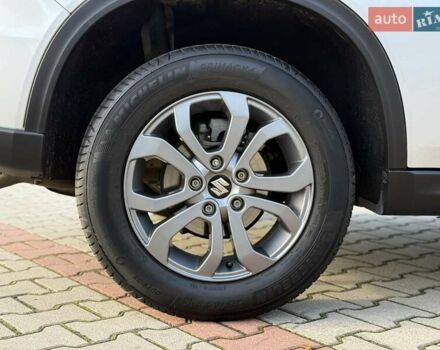 Серый Сузуки Витара, объемом двигателя 1.59 л и пробегом 39 тыс. км за 19900 $, фото 24 на Automoto.ua