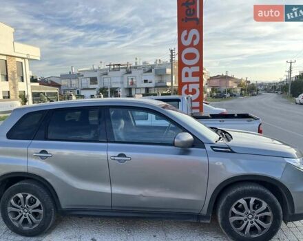 Серый Сузуки Витара, объемом двигателя 1.59 л и пробегом 45 тыс. км за 21000 $, фото 3 на Automoto.ua