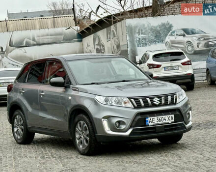 Сірий Сузукі Вітара, об'ємом двигуна 1.59 л та пробігом 35 тис. км за 19500 $, фото 3 на Automoto.ua