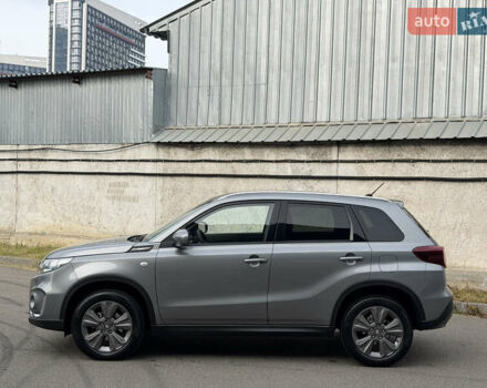 Сірий Сузукі Вітара, об'ємом двигуна 1.37 л та пробігом 11 тис. км за 23800 $, фото 5 на Automoto.ua