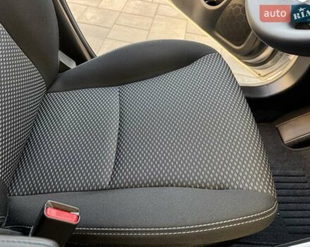 Сірий Сузукі Вітара, об'ємом двигуна 1.37 л та пробігом 6 тис. км за 22500 $, фото 45 на Automoto.ua